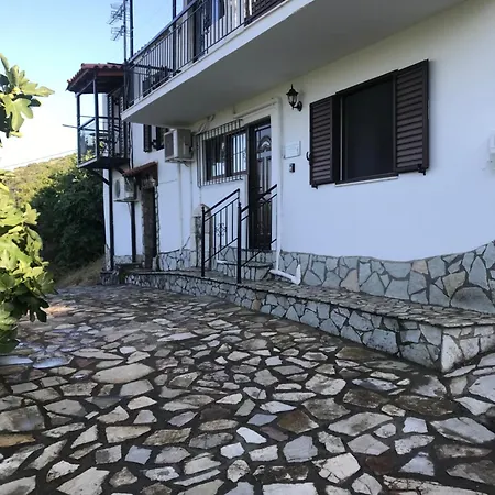 Gourgiana Ανδρίτσαινα