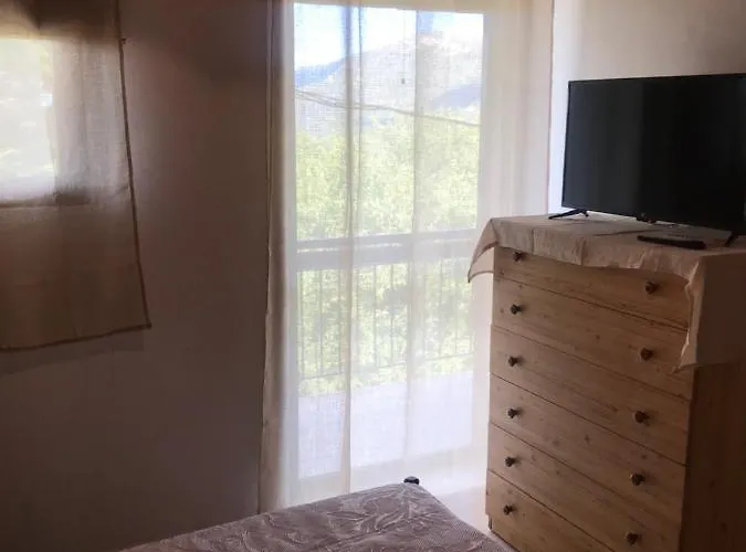 Gourgiana Apartman Andrícena