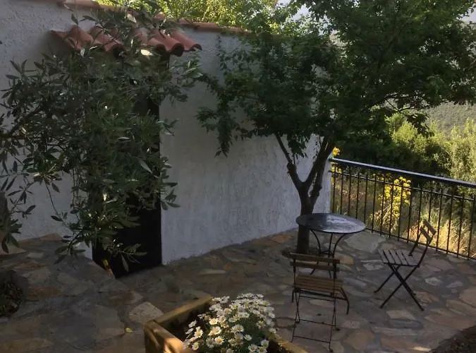 Gourgiana Apartman Andrícena